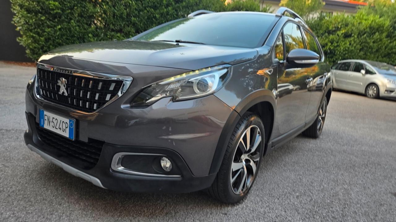 Peugeot 2008 BlueHDi 120 S&S Black Matt