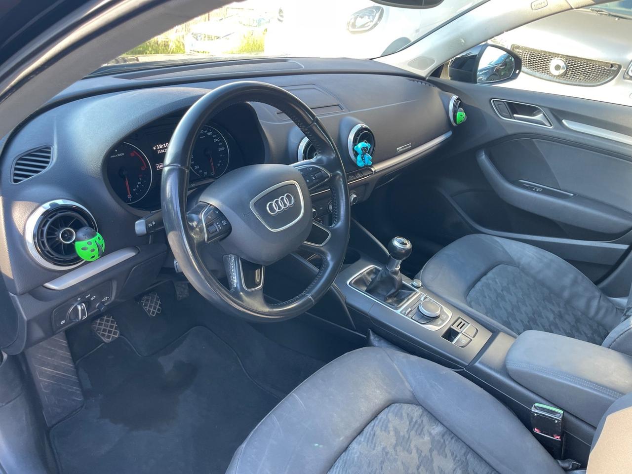 Audi A3 SPB 1.6 TDI clean diesel Ambition