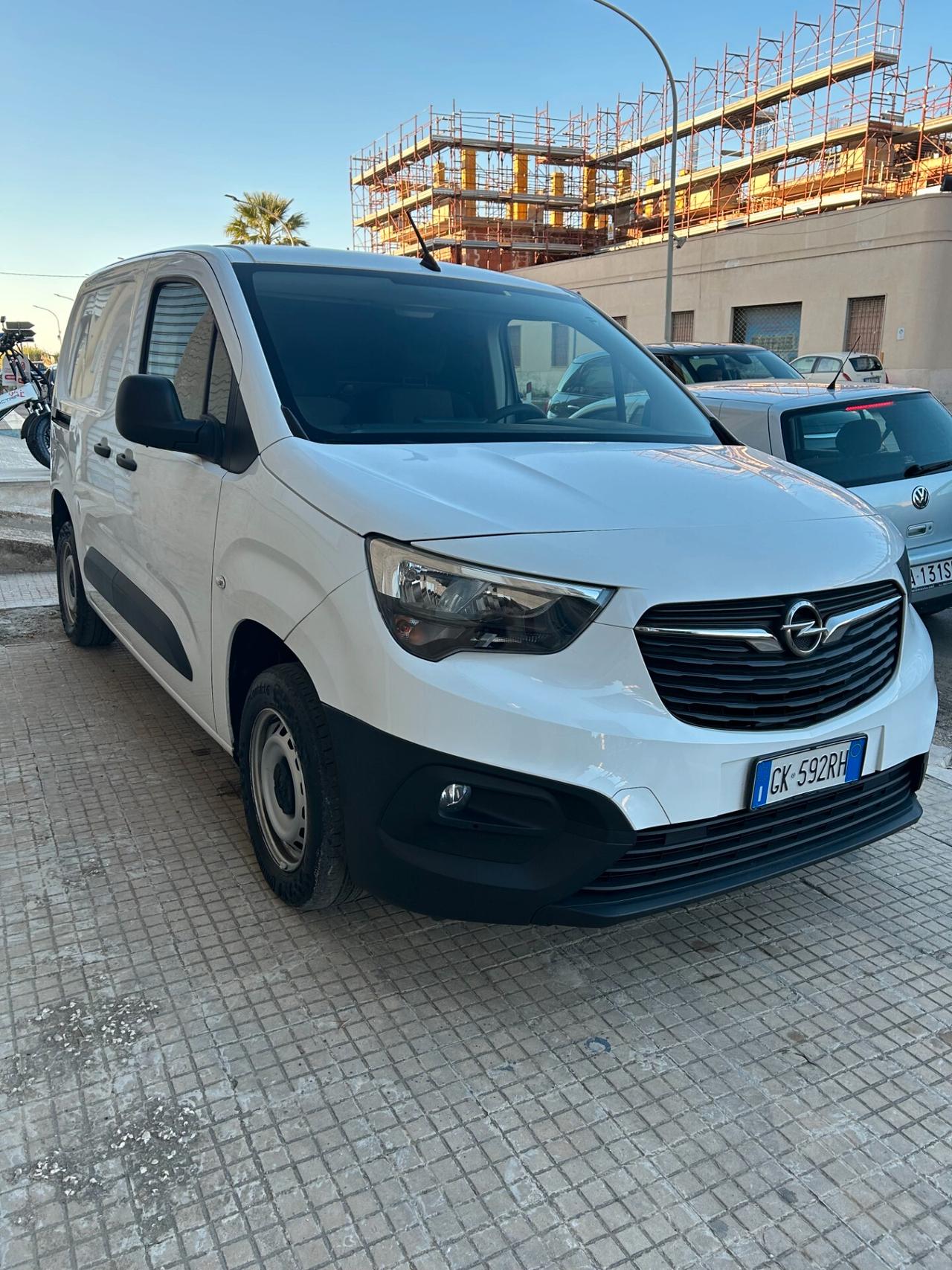 Opel Combo Cargo 1.5 Diesel 100CV S&S PC 650kg Edition