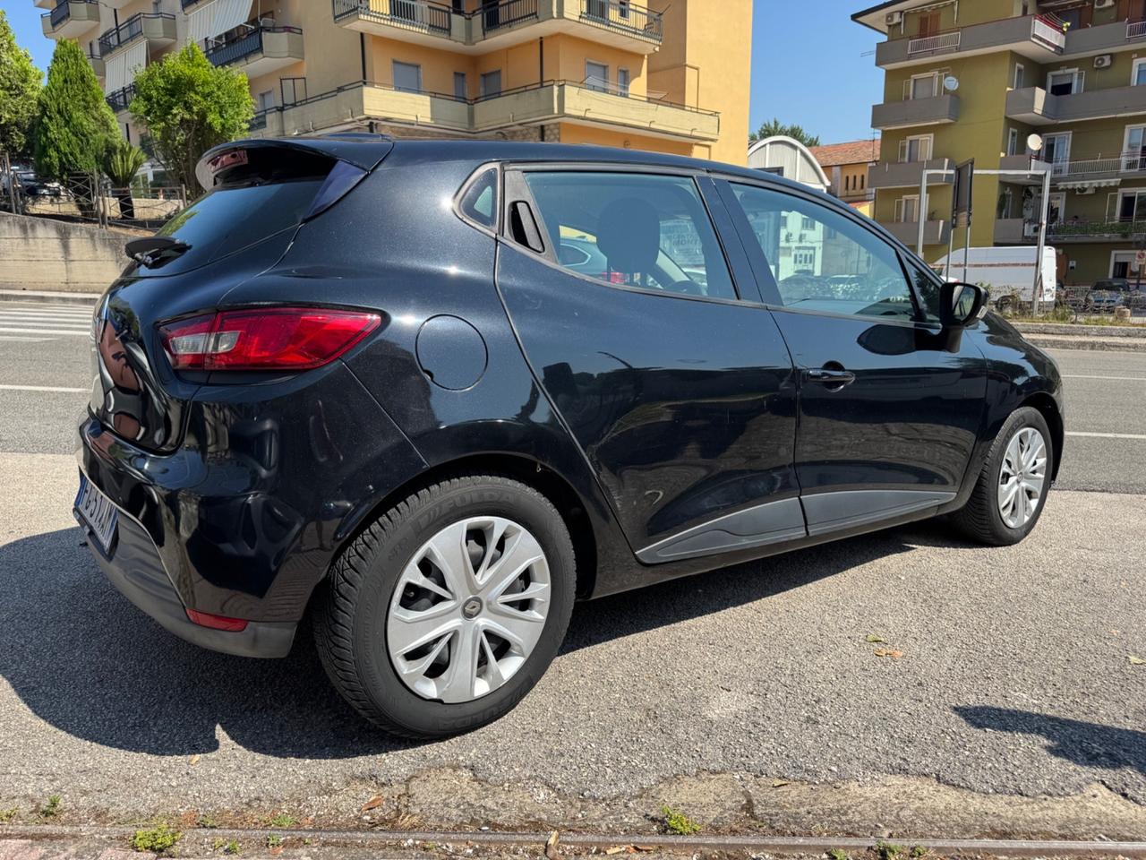 RENAULT CLIO 1.5 dCi 90CV 2016 - 225.000km - AUTOCARRO N1 - IVA ESPOSTA