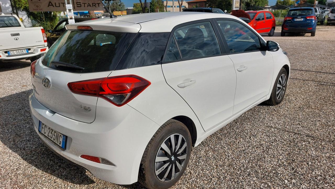Hyundai i20 1.2 5 porte Classic