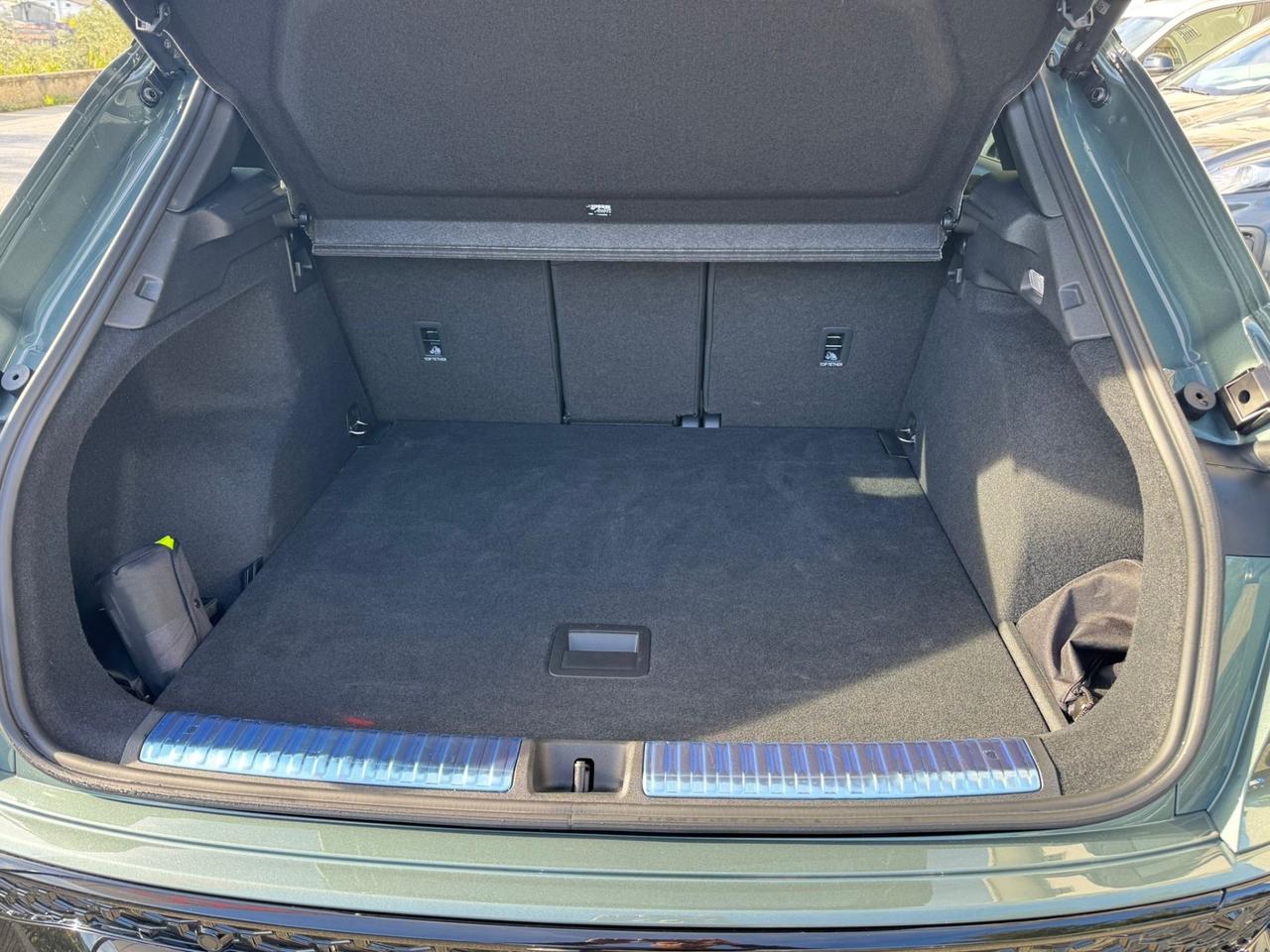 Audi NEW MODEL Q3 35 TFSI S tronic line edition