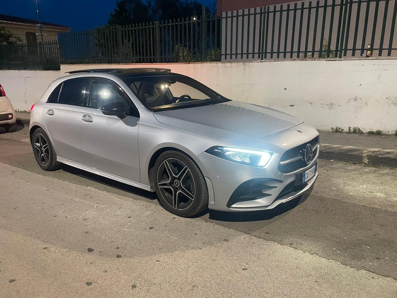 Mercedes-benz A 200d PREMIUM AMG