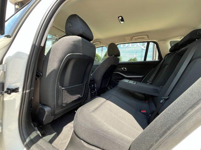 BMW 318 d 48V Business Advantage