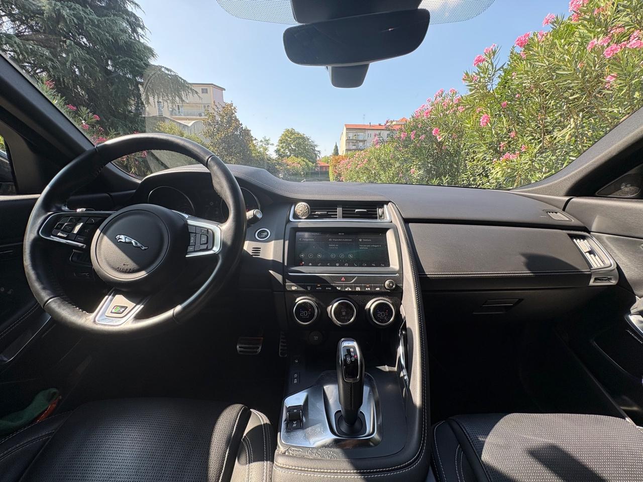 Jaguar E-Pace 2.0 R-Dynamic SE awd 200cv auto(unicoprop.)