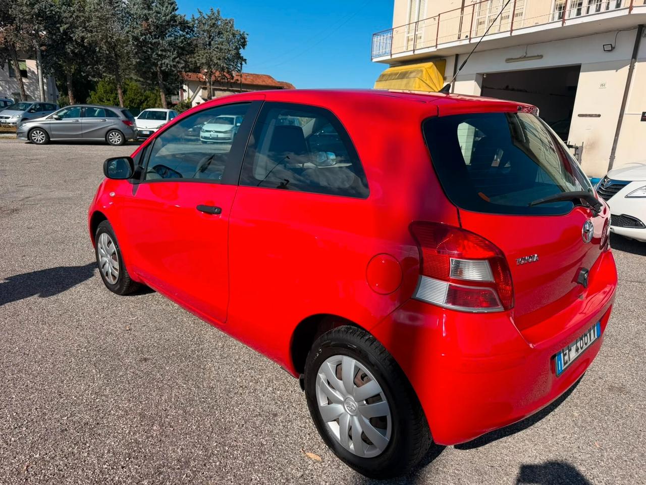 Toyota Yaris 1.0 3 porte Now