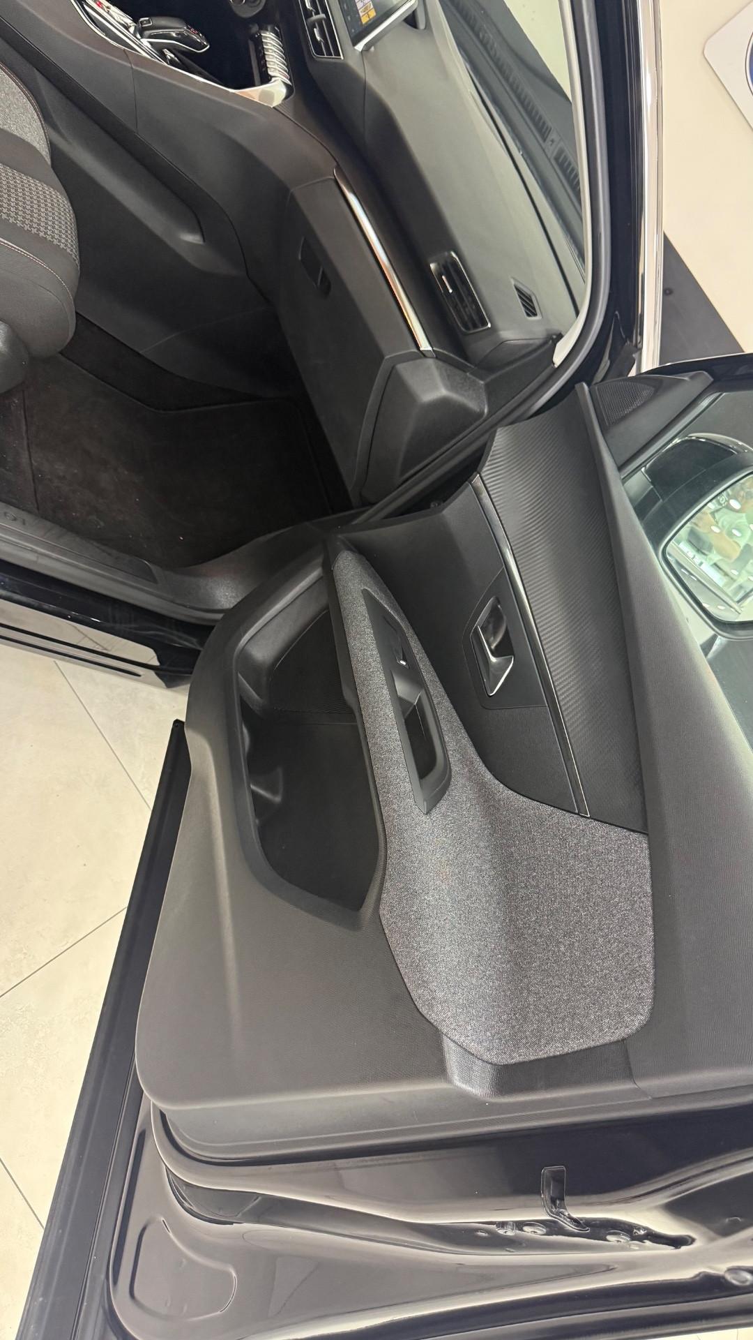 Peugeot 3008 BlueHDi 130 (VENDUTA)