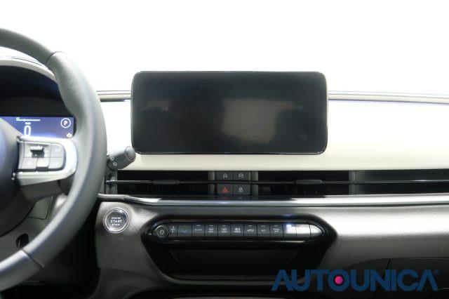 FIAT 600 HYBRID 100 CV DCT MHEV LA PRIMA NEOPATENTATI