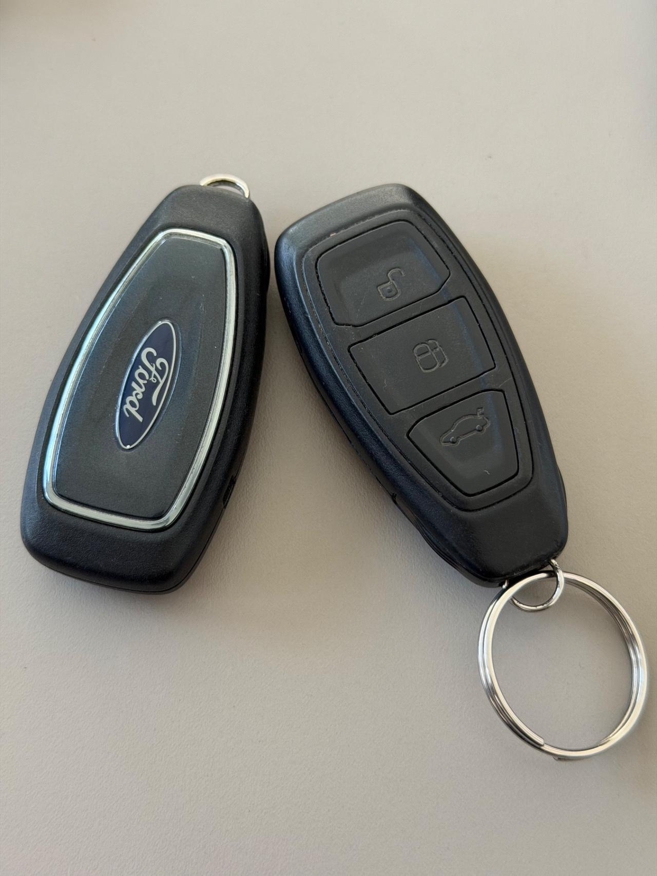 Ford Fiesta 1.2 82CV- Neopatentati-Garanzia