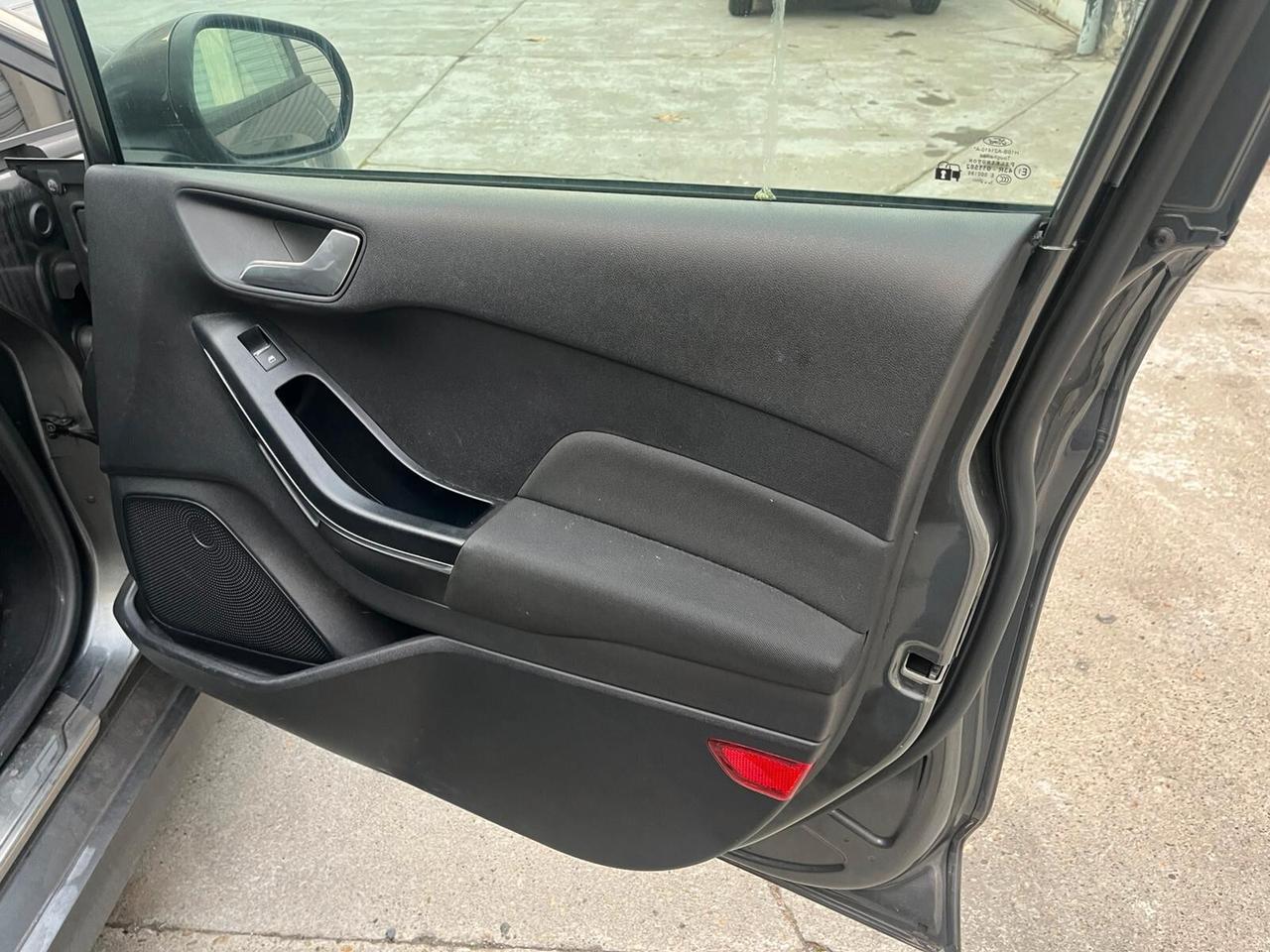 Ford Fiesta 1.0 EcoBoost 100CV 5 porte ST-Line