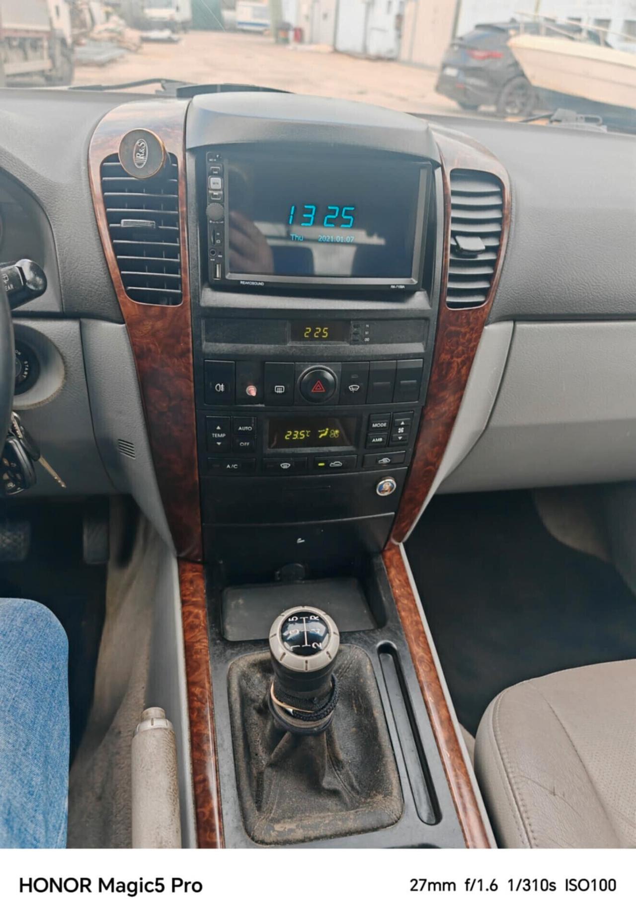 Kia Sorento Autocarro 5p