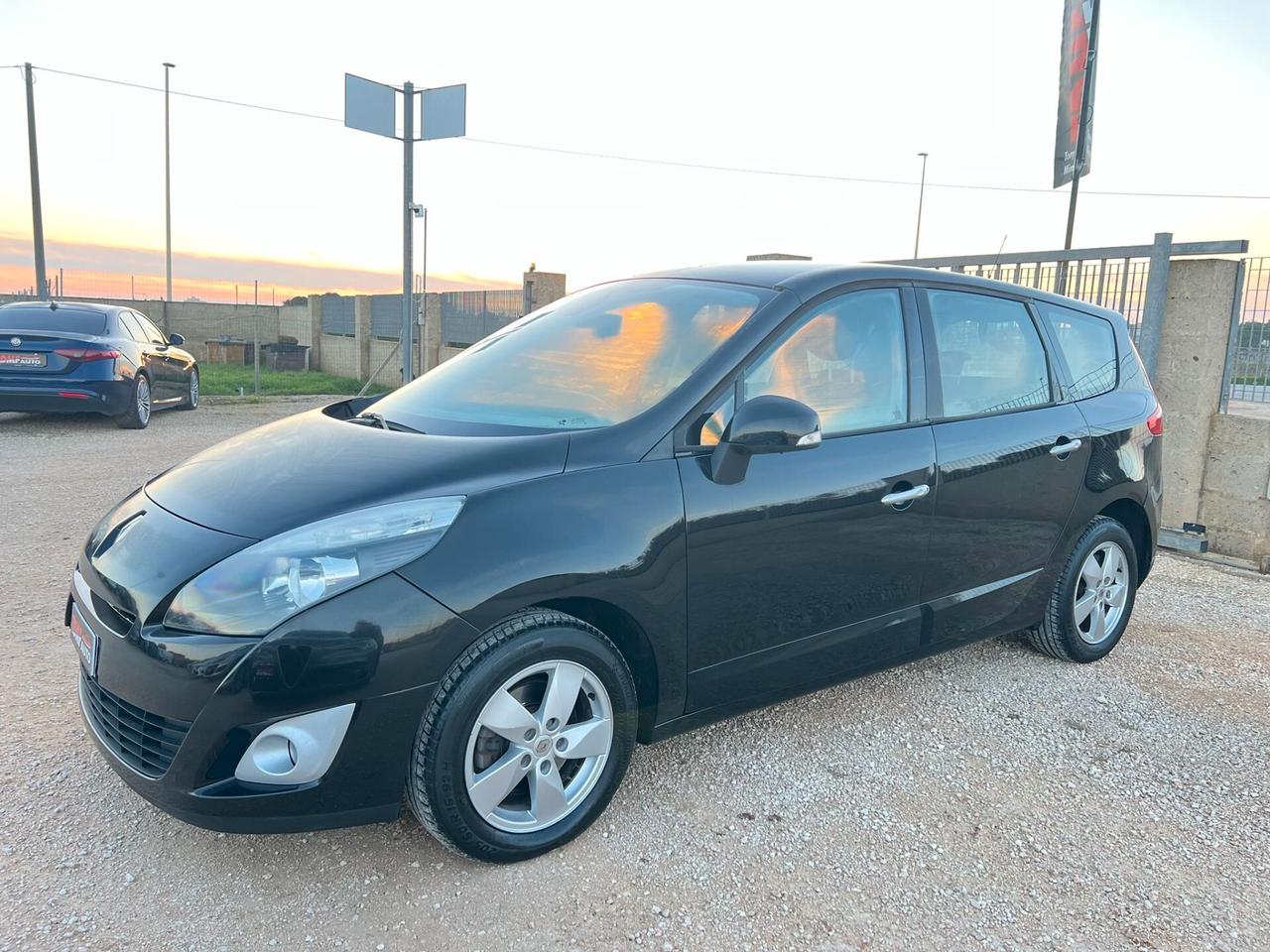 Renault Scenic 1.5 dCi 7 posti 110 CV
