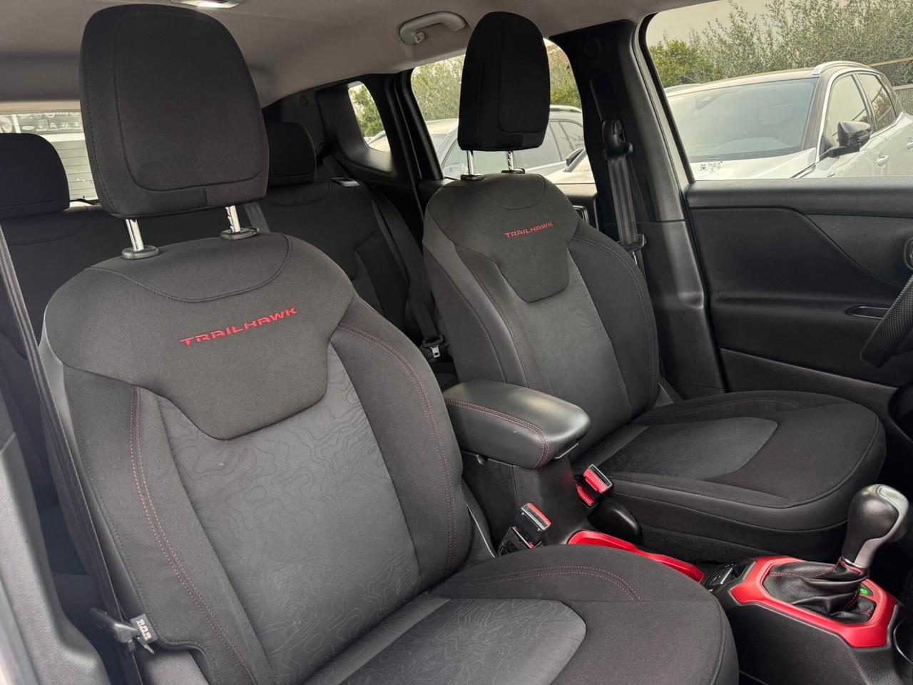 Jeep Renegade 2.0 Mjt 170CV 4WD Active Drive Low Trailhawk