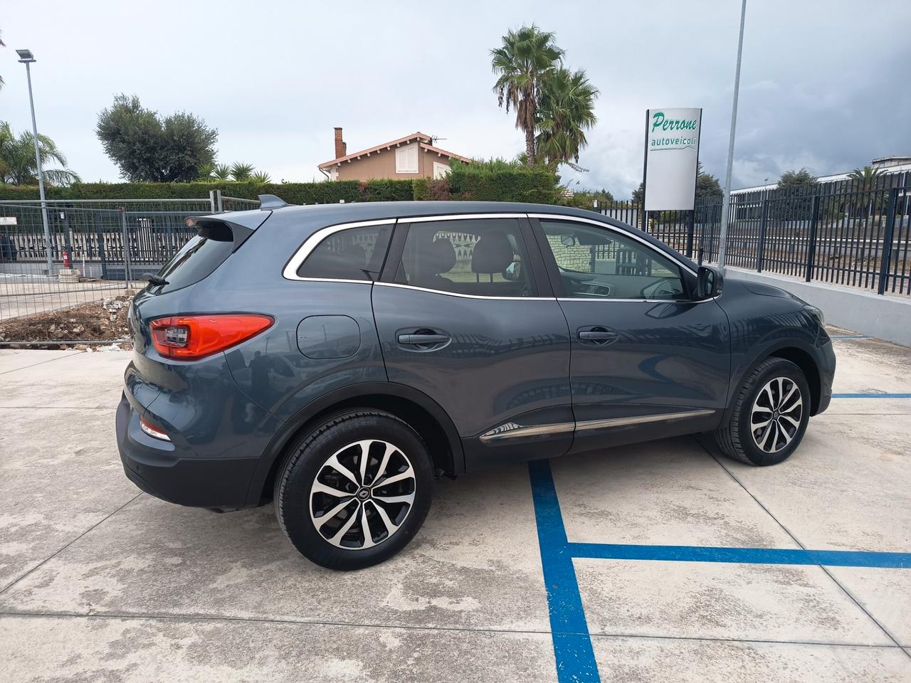 Renault Kadjar Blue dCi 8V 115CV EDC Autocarro 5 posti