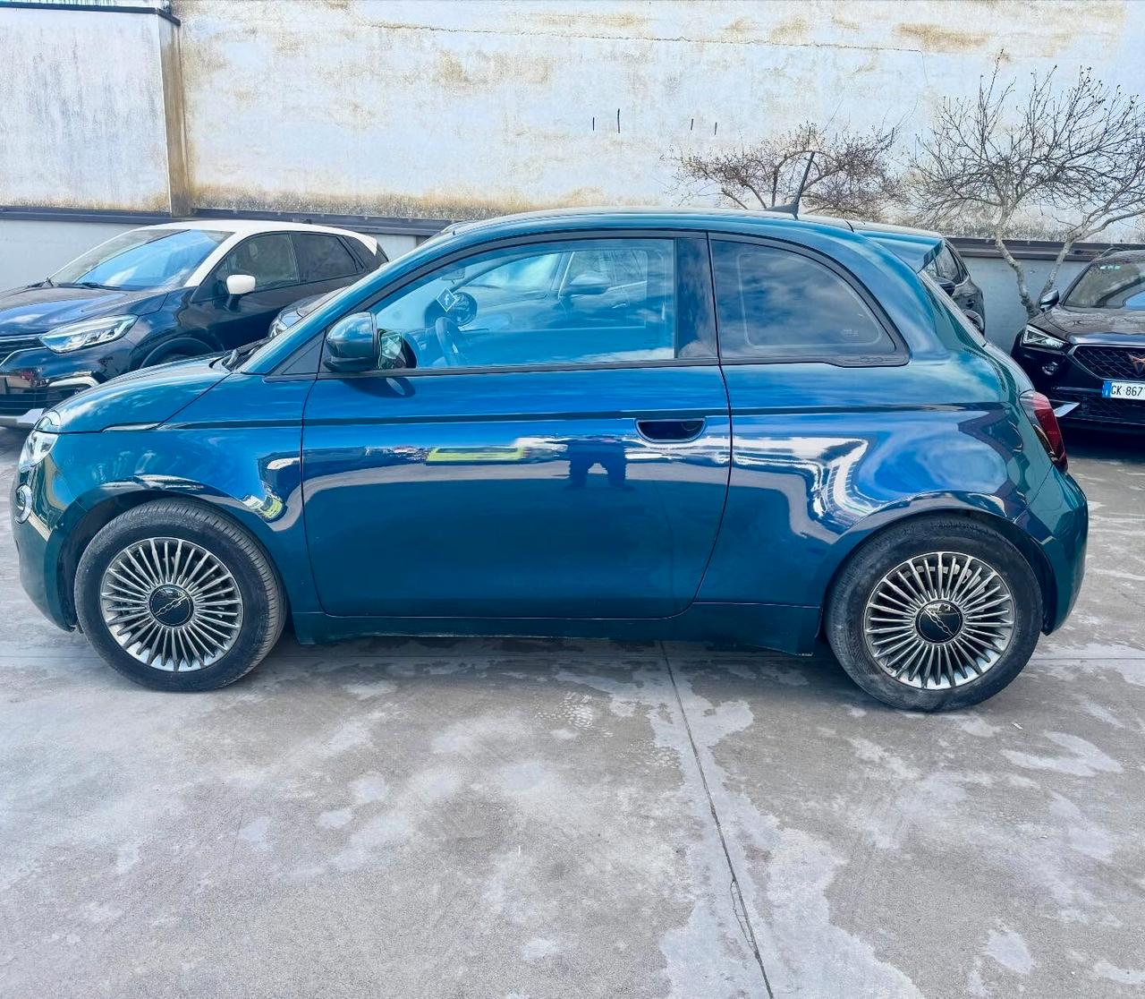 Fiat 500 500e 3+1 42 kWh Icon +