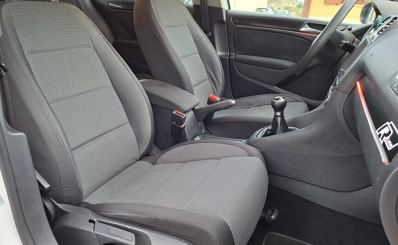 Volkswagen Golf 6 1.6 TDI Highline BlueMotion