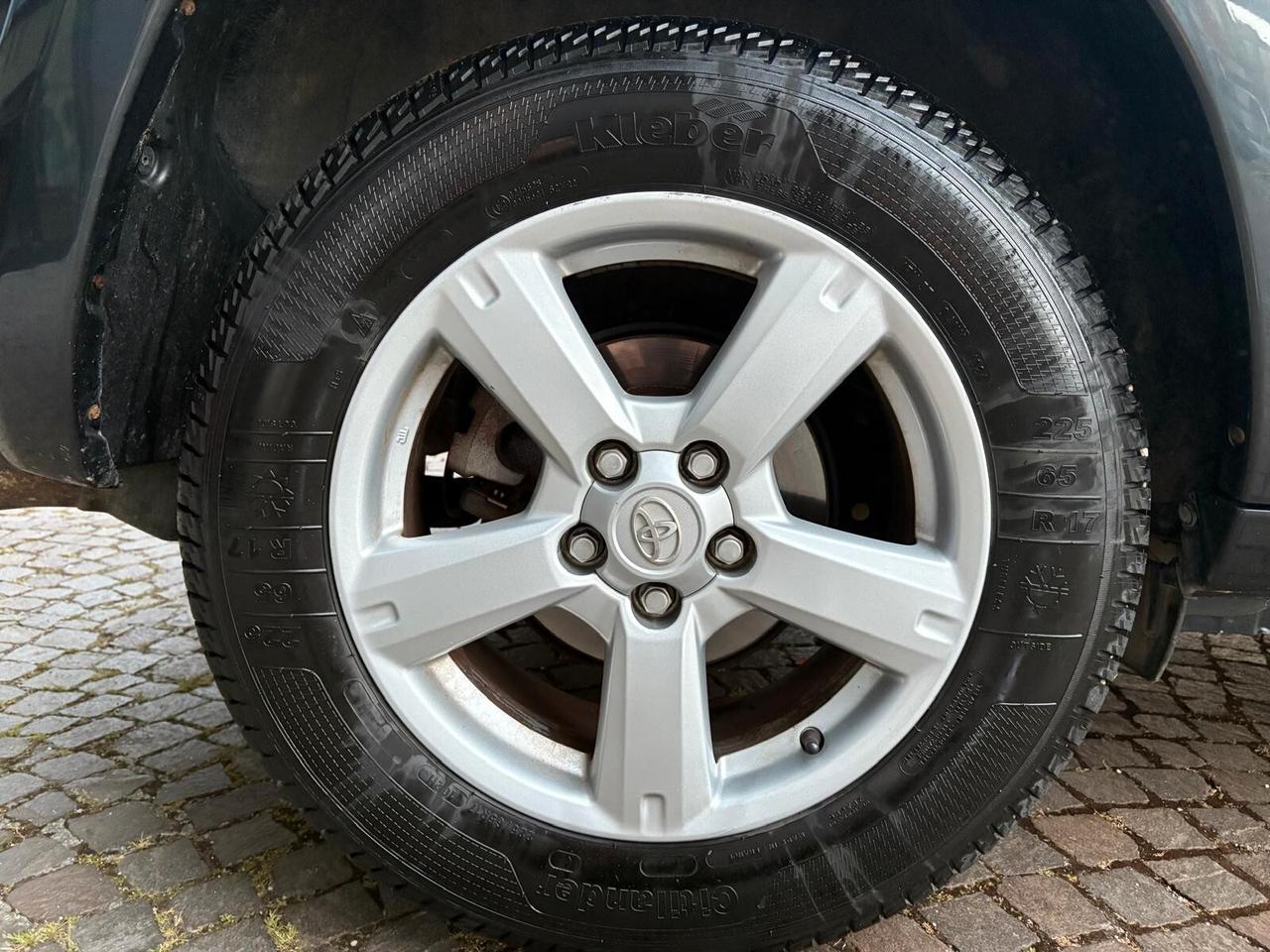 Toyota RAV 4 RAV4 2.2 D-4D 177 CV Luxury