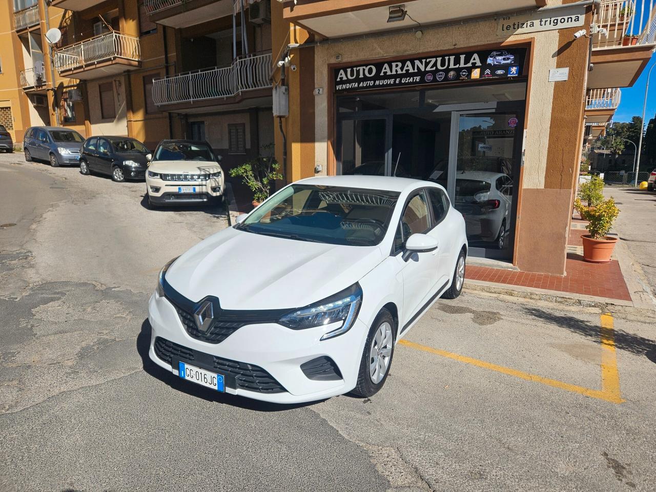 RENAULT CLIO 1000 SCE 58000 CHILOMETRI CERTIFICATI