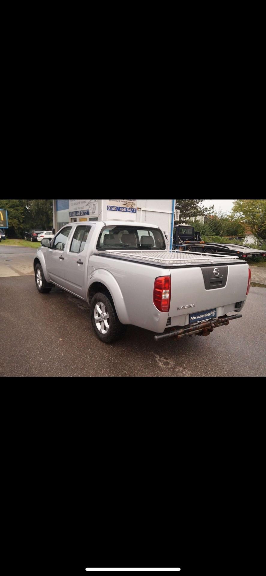 Nissan Navara 2.5 dCi 4 porte Double Cab Sport
