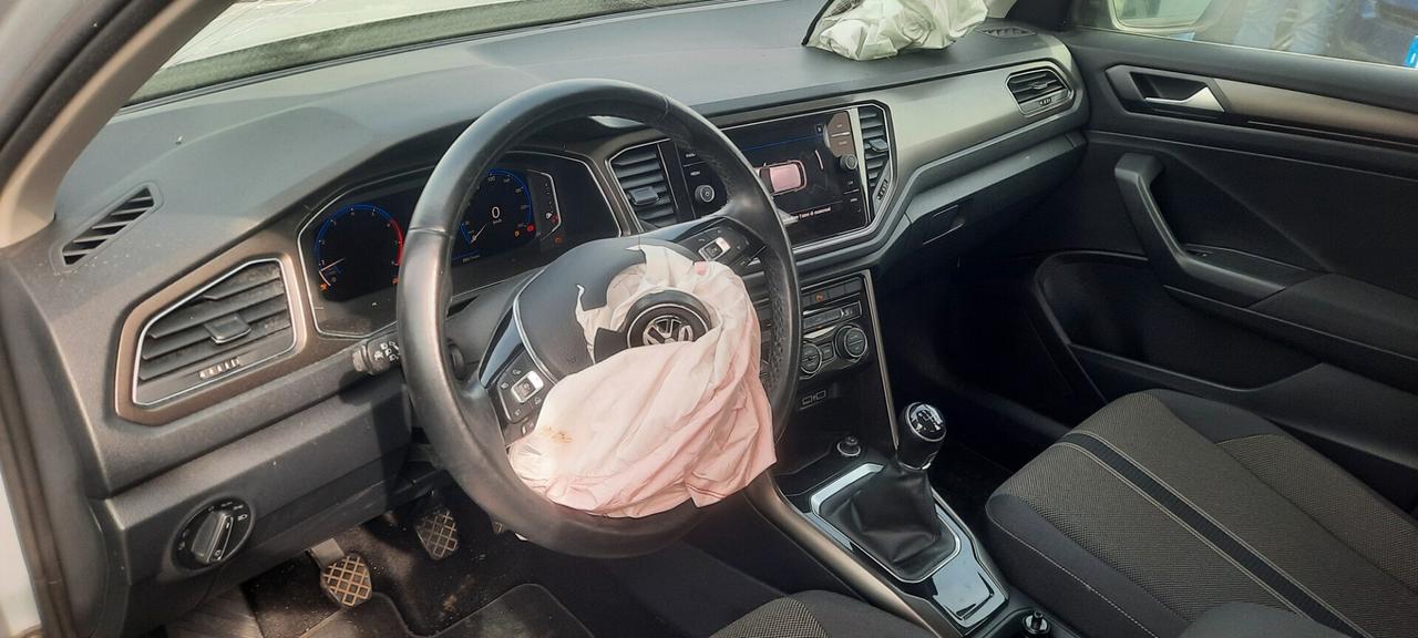 Volkswagen T-Roc cc15 150cv benzina anno 2018