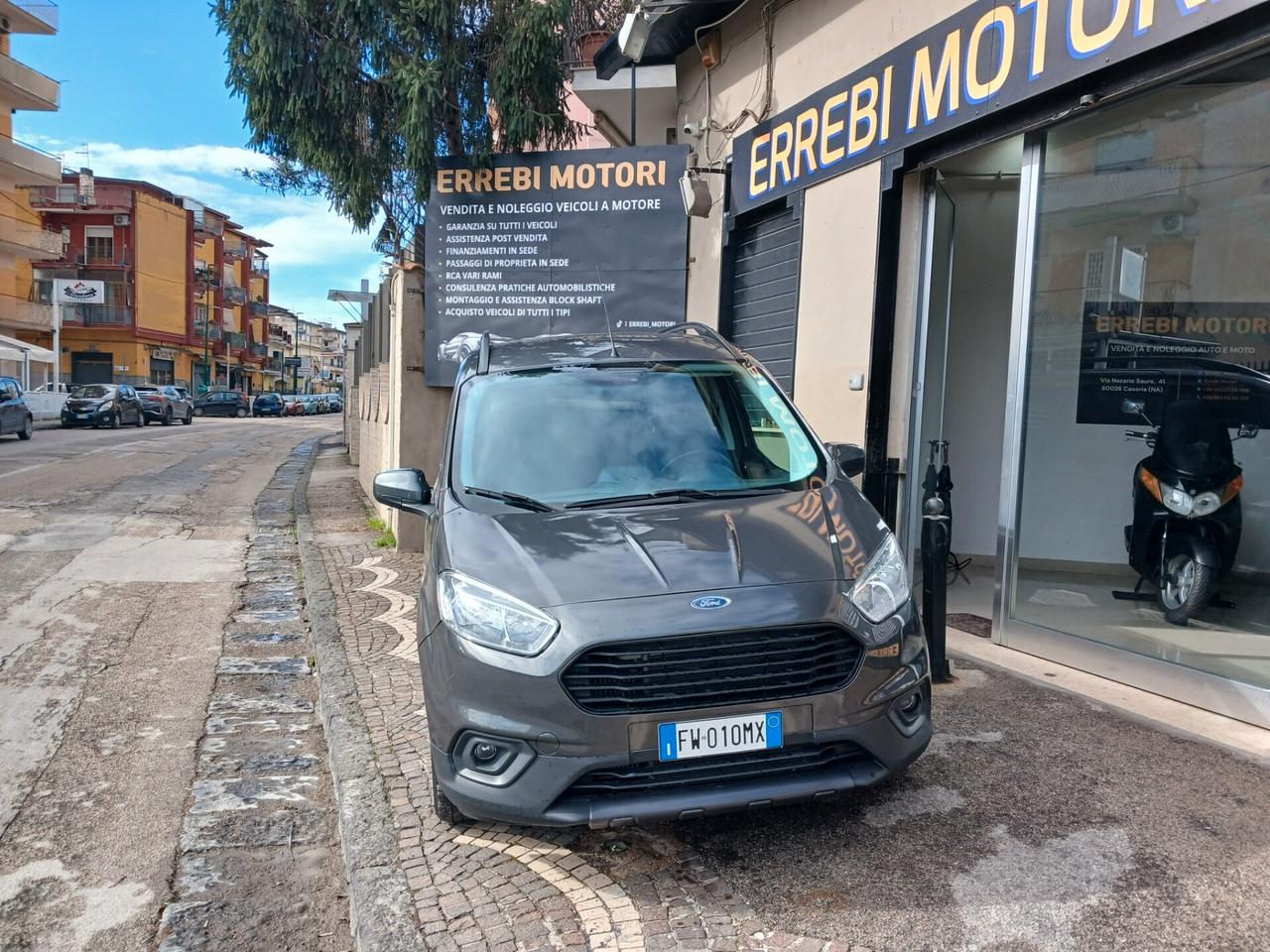 Ford Tourneo Courier 1.0 EcoBoost 100 CV Sport