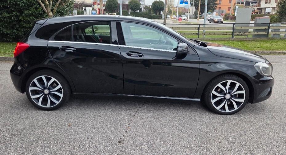 Mercedes-benz A 220 d Automatic 4Matic Sport
