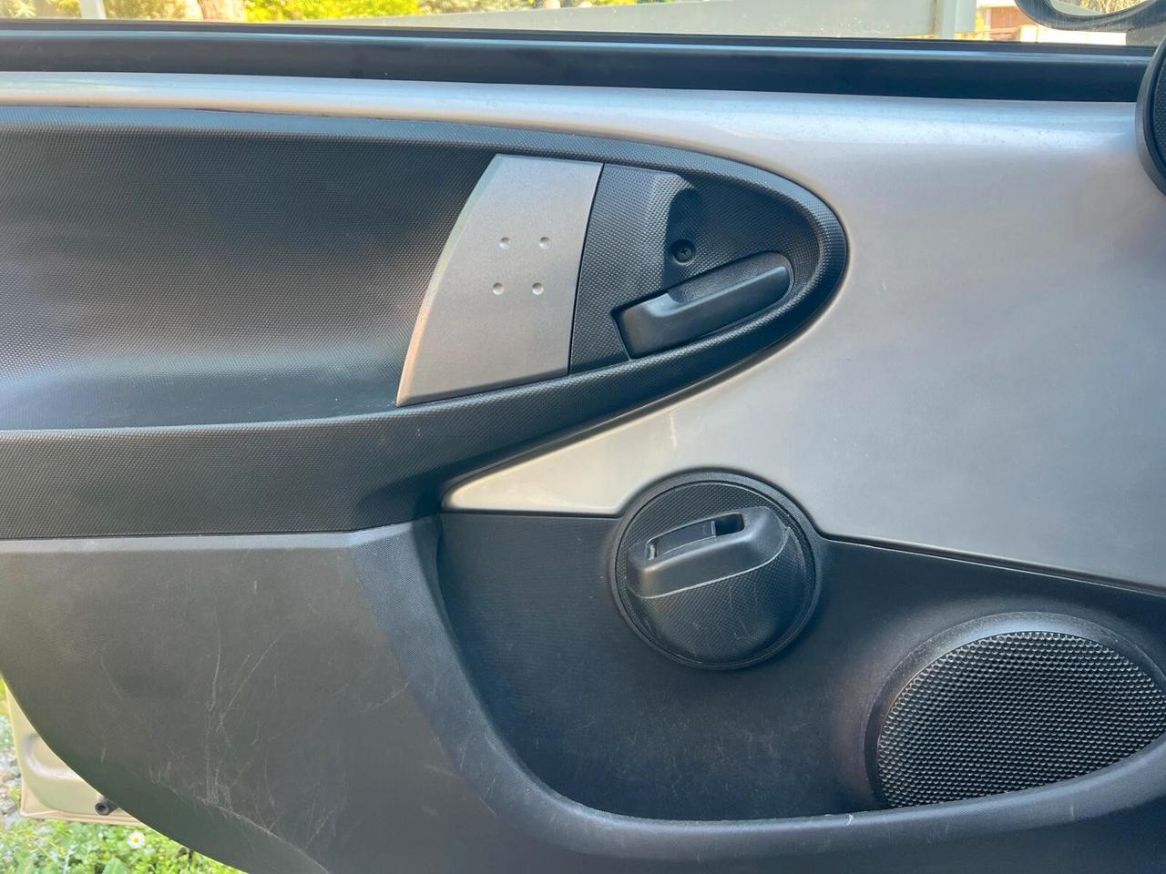 PEUGEOT 107 1.0 68cv 5p ACTIVE NEOPATENTATI