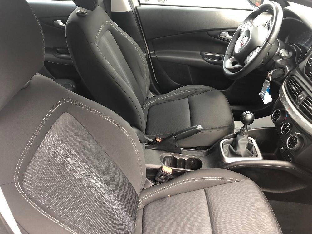 Fiat Tipo 1.6 Mjt 4 porte Easy