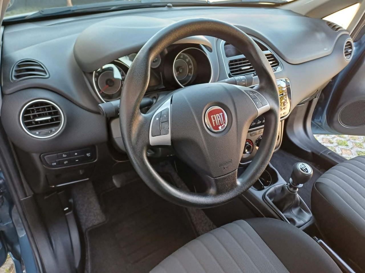 Fiat Punto 1.4 8v 77 cv 5 porte Natural Power Street