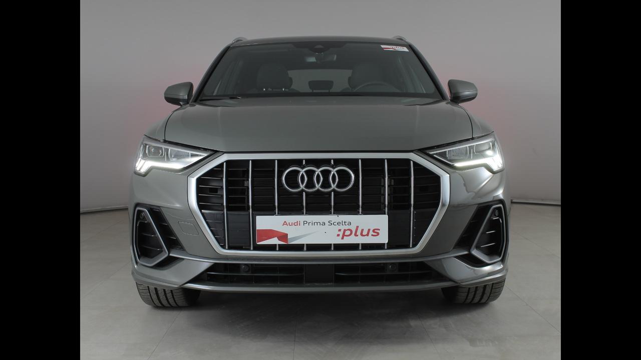 Audi Q3 45 TFSI E S TRONIC