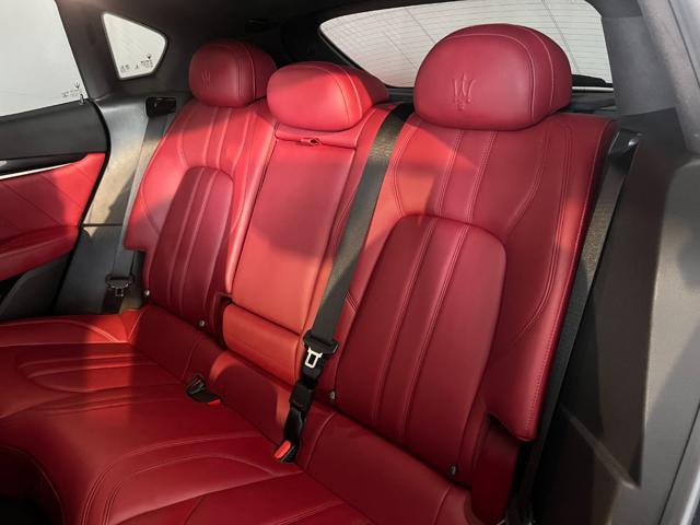 MASERATI Levante V6 Diesel 275 CV AWD Gransport