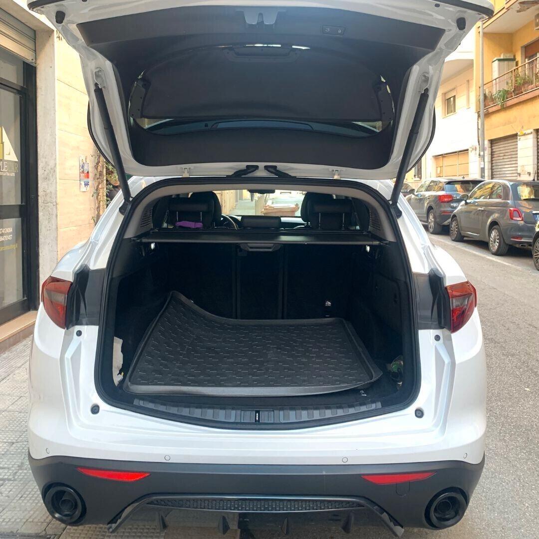 Alfa Romeo Stelvio 2.2 Turbodiesel 210 CV AT8 Q4 B-Tech