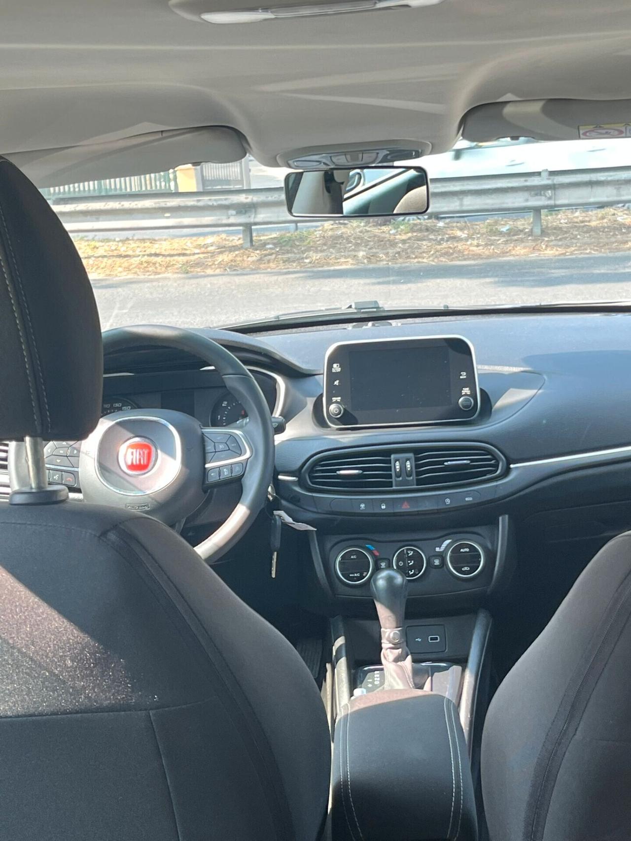 Fiat Tipo 1.6 Mjt S&S DCT SW Lounge