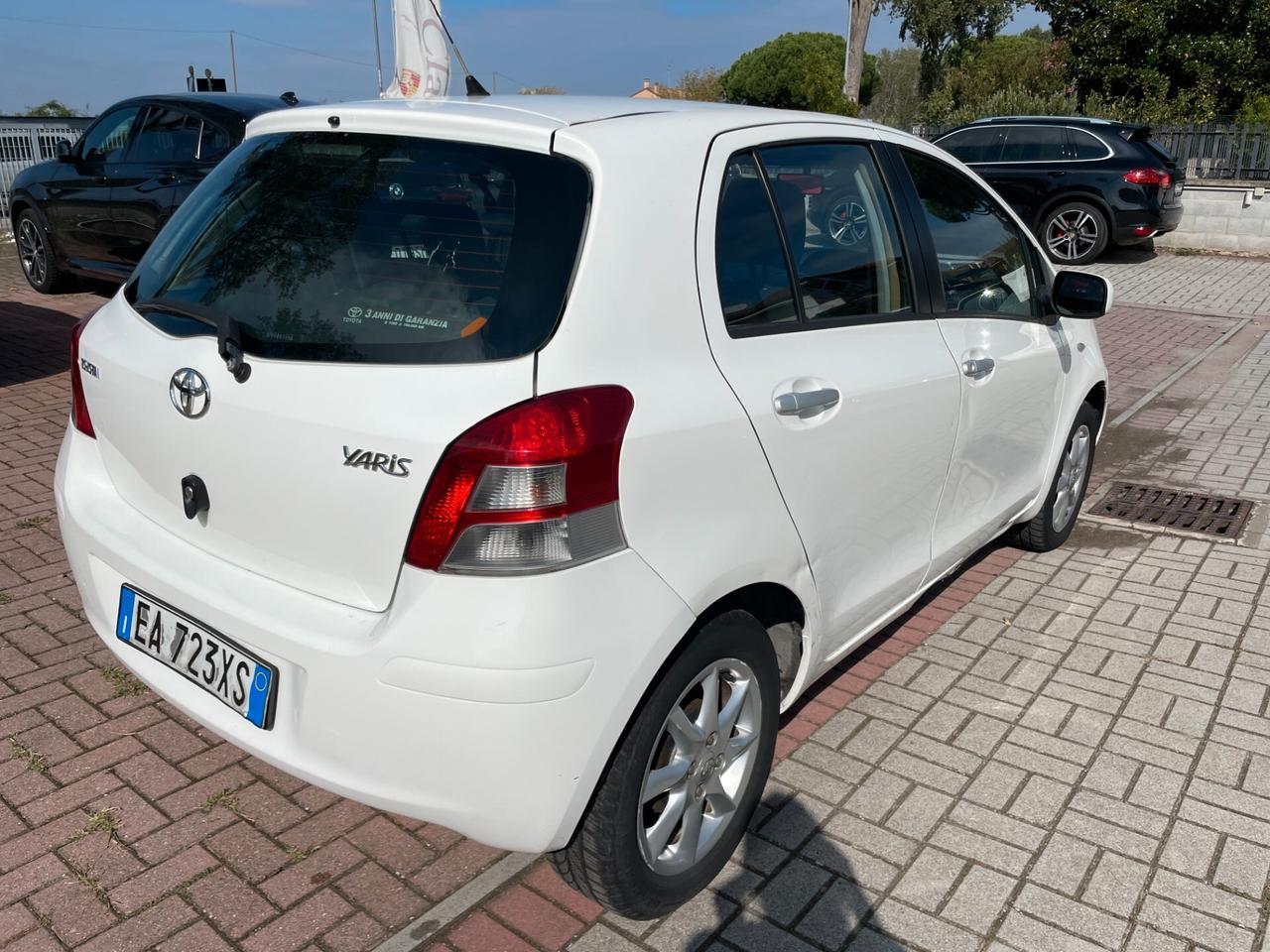 Toyota Yaris 1.0 5 porte Sol GPL