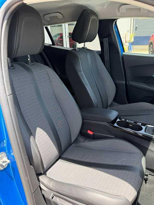 Peugeot 2008 BlueHDi 110 S&S Allure Pack
