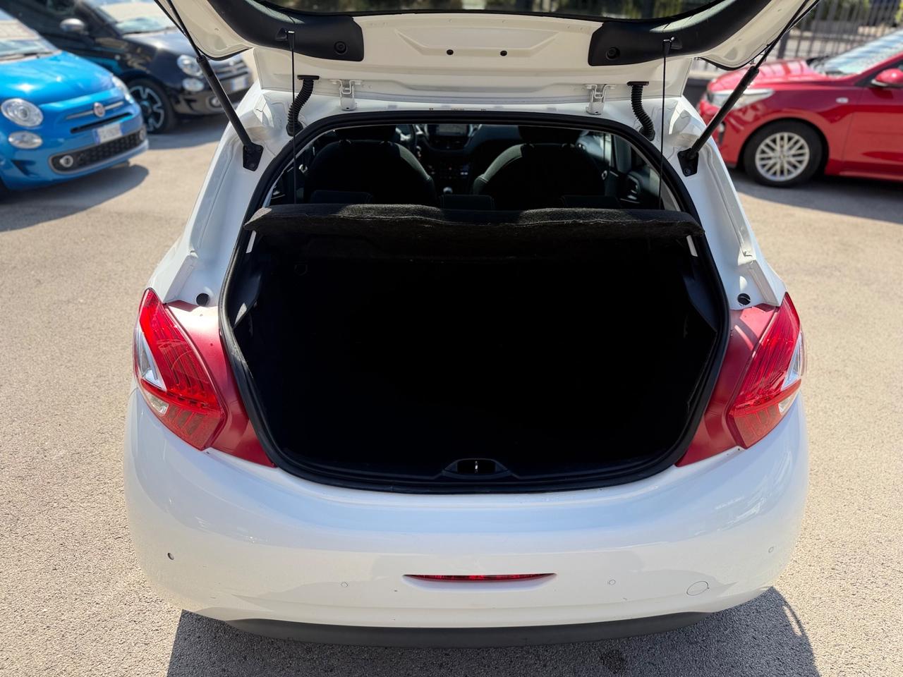 Peugeot 208 1.2 BENZINA 82CV 5 porte Allure FULL!