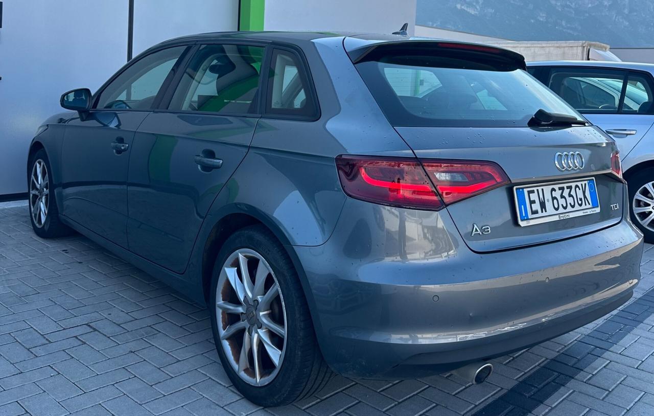 Audi A3 1.6 TDI 6 MARCE ADATTA A NEOPATENTATI