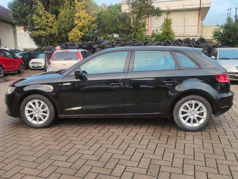 AUDI A3 3ª serie A3 SPB 1.6 TDI clean diesel A...