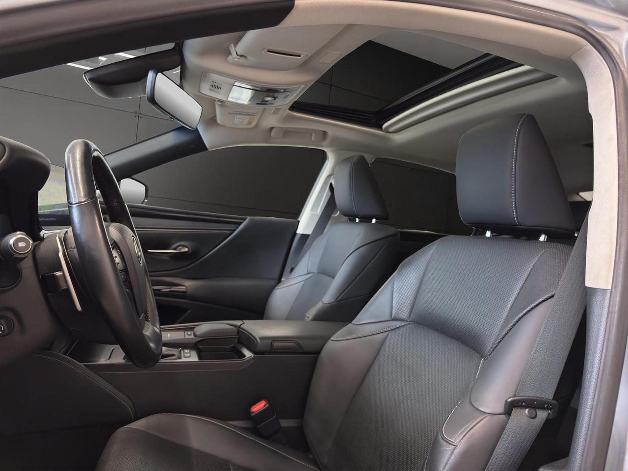 Lexus ES 300h 2.5 Executive cvt