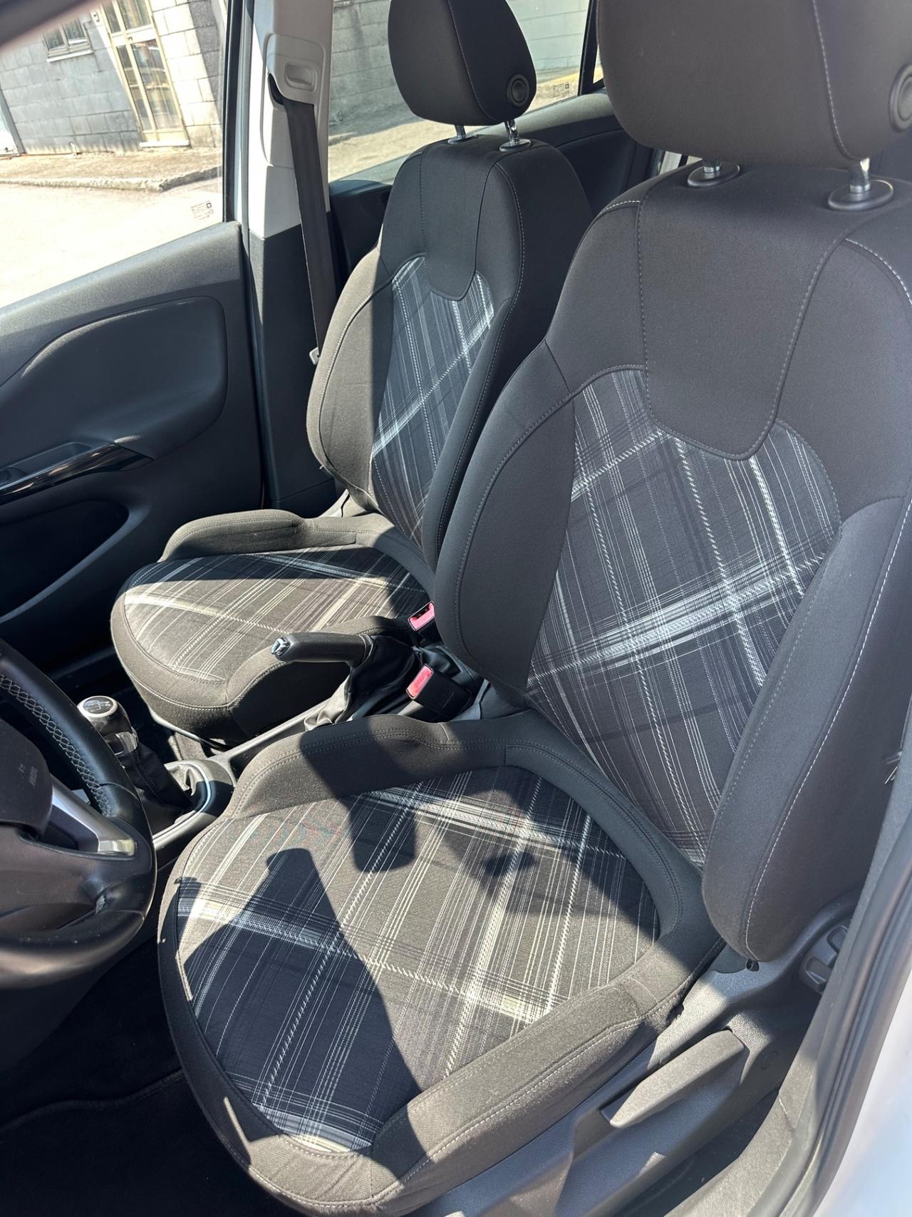 Opel Corsa 1.4 90CV GPL Tech 5 porte Neopatentati