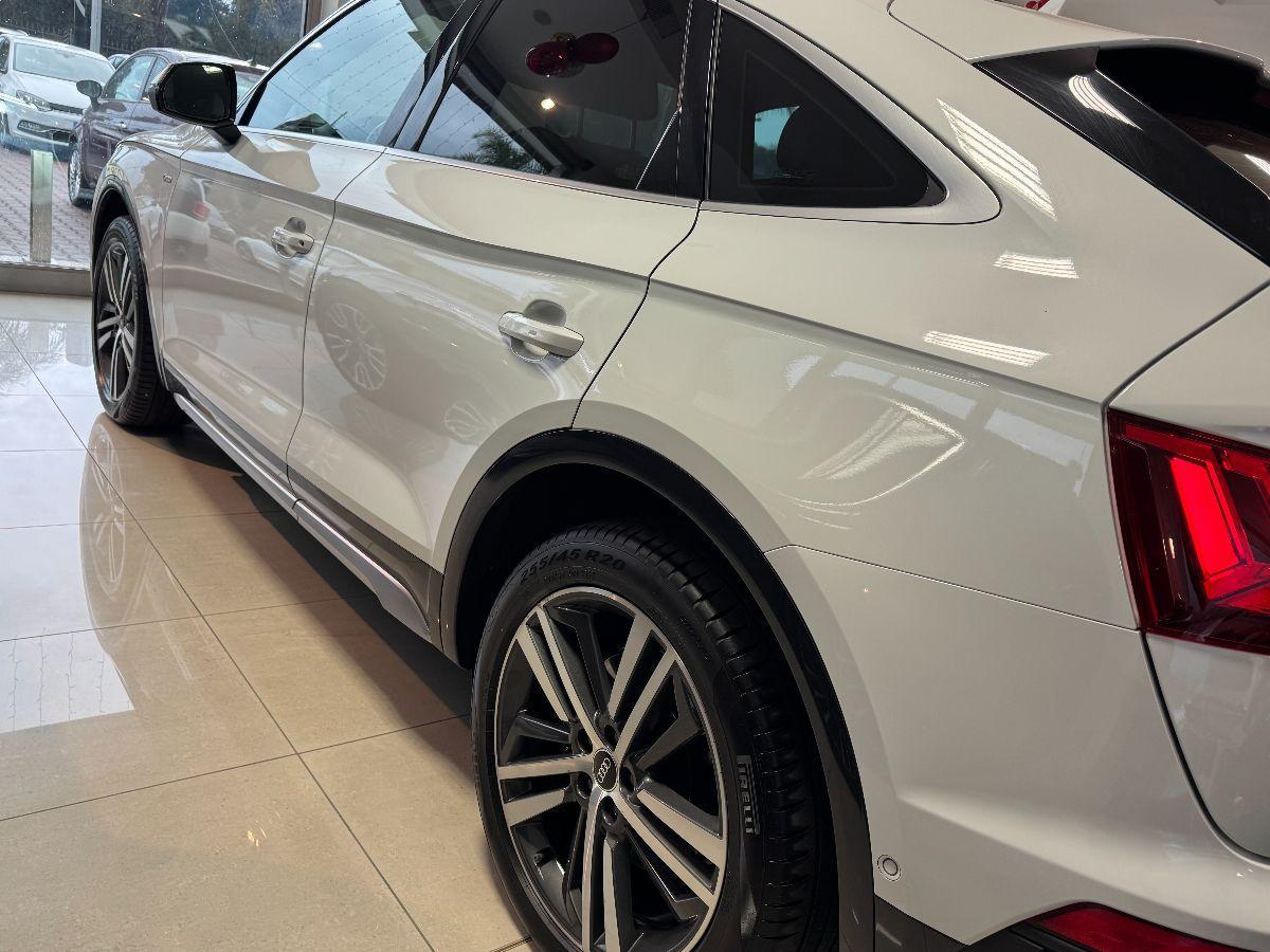 AUDI Q5 Sportback SPB TDI Pelle Cerchi 20 Luci ambient