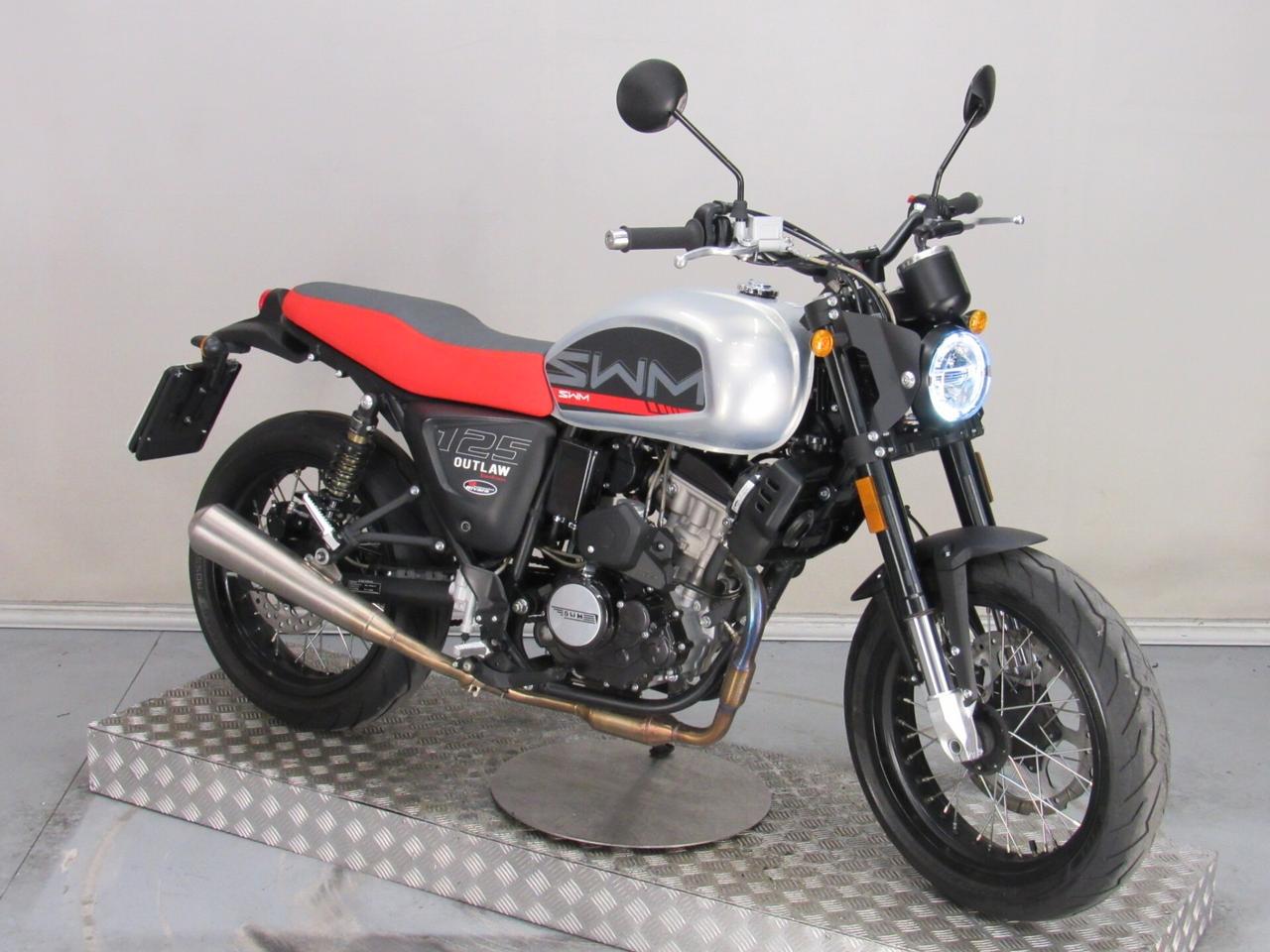 Swm Outlaw 125 ABS 11 KW PATENTE A1/B