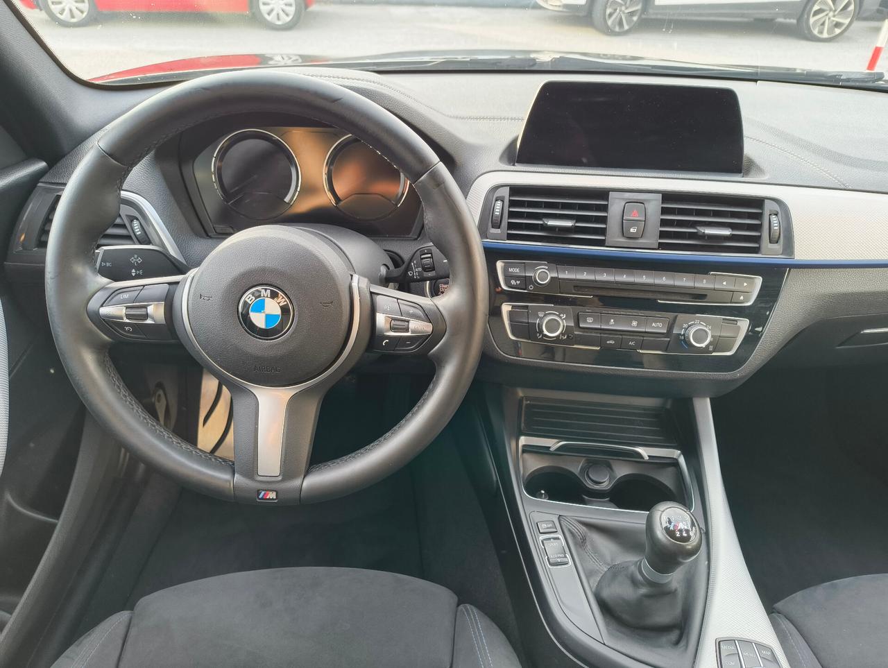 Bmw 116 116d 5p. Msport