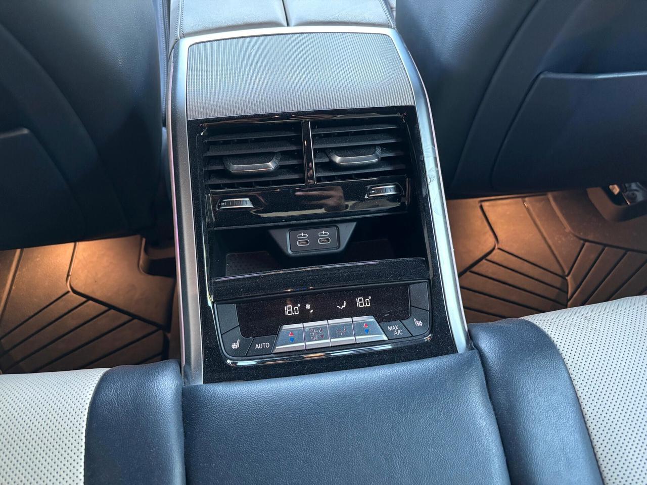 Bmw 850 M850i xDrive Coupé