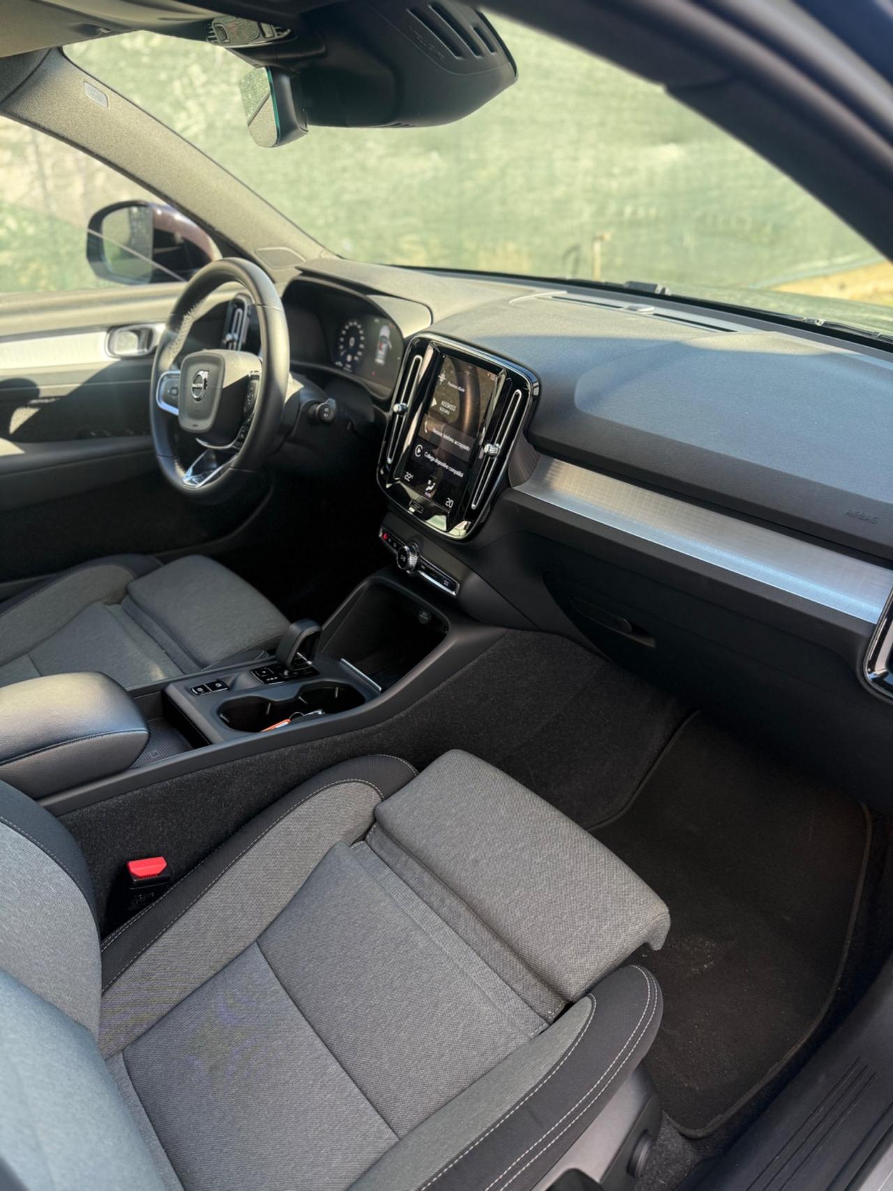 Volvo XC40 T4 1.5 Plug-in Hybrid 2023 50 KM ELETTRICO