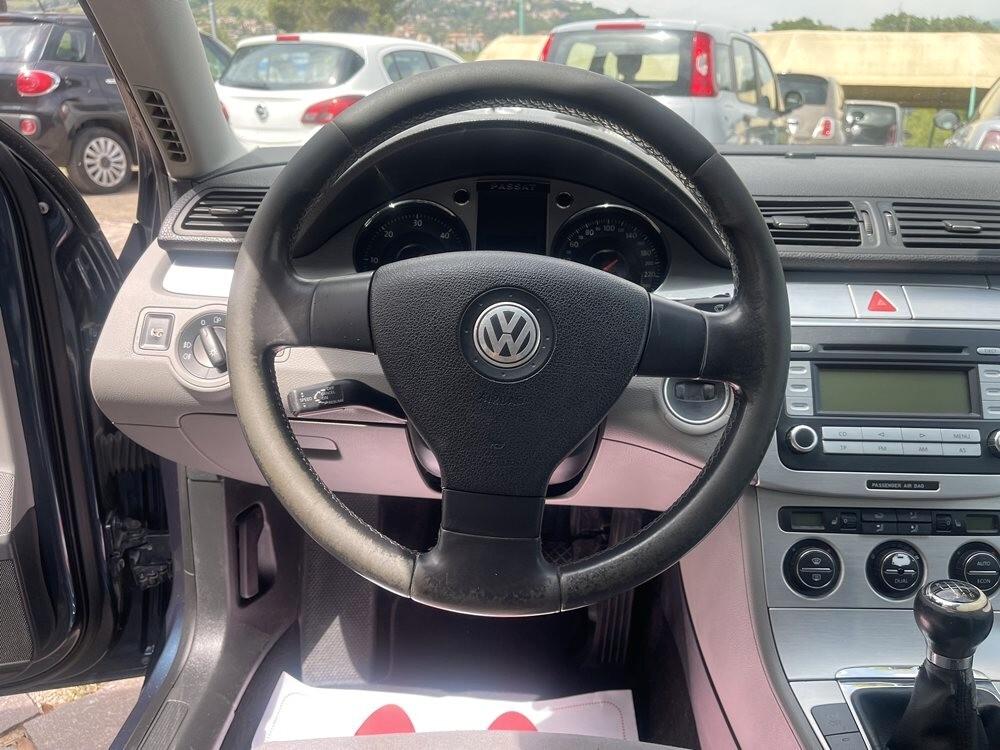Volkswagen Passat 2.0 16V TDI Var. Highline NEO PATENTATI