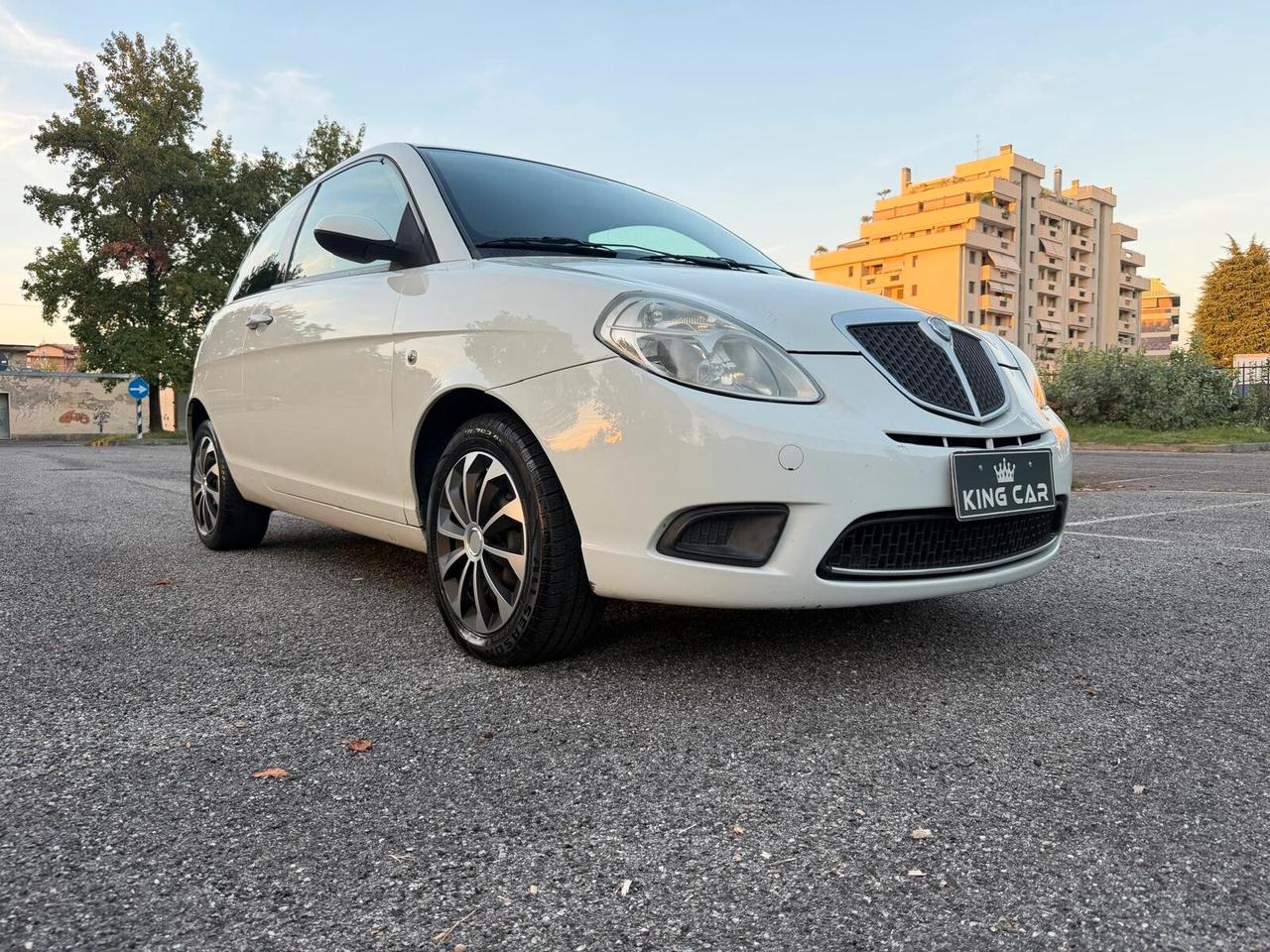 Lancia Ypsilon 1.2 Versus