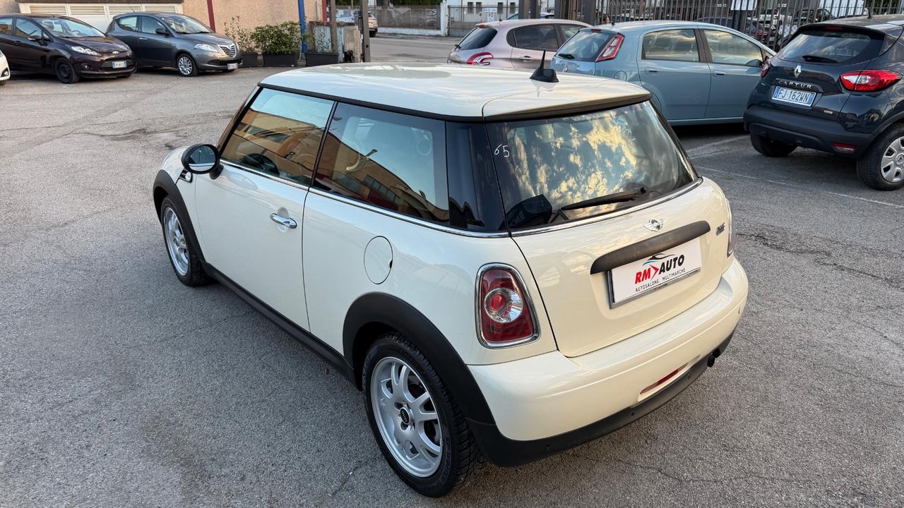 Mini 1.6 16V One (55kW)