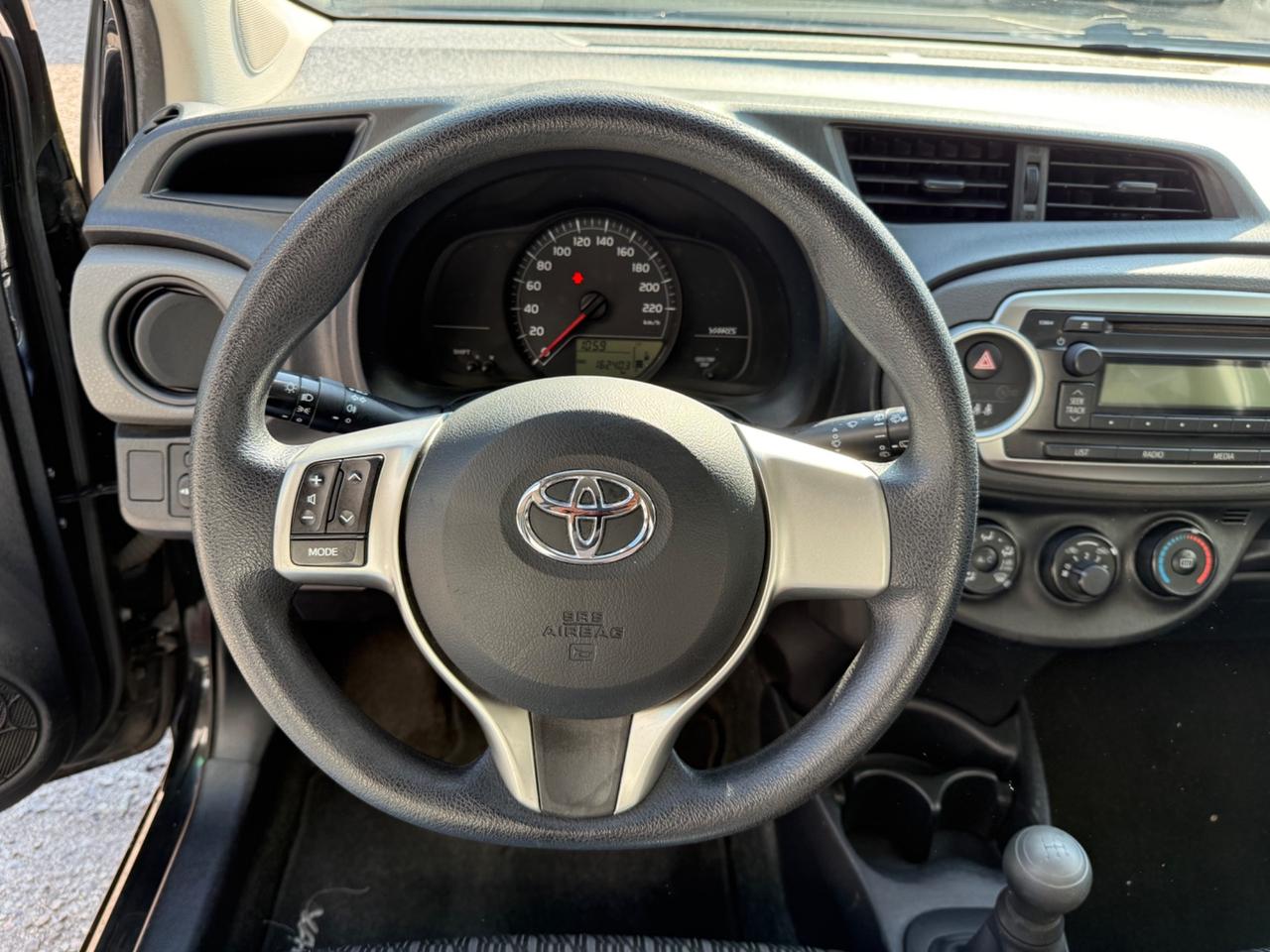 Toyota Yaris 1.0 5 porte Lounge