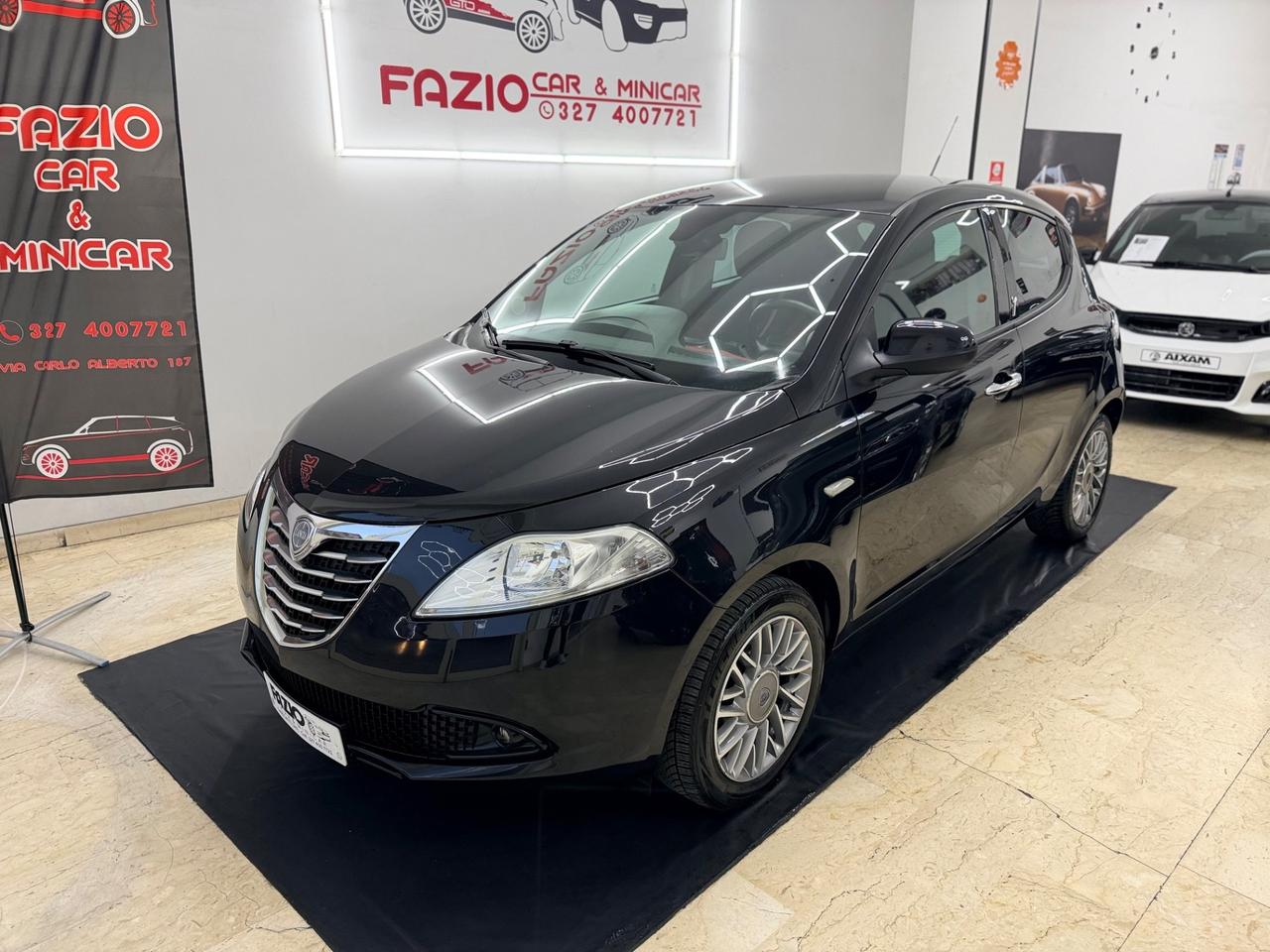 Lancia Ypsilon 1.2 69Cv